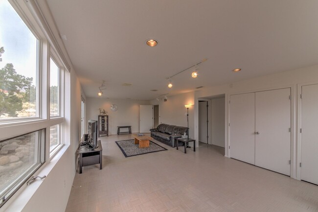 Building Photo - SANDIA HEIGHTS EXECUTIVE RENTAL 2+Story 3B...