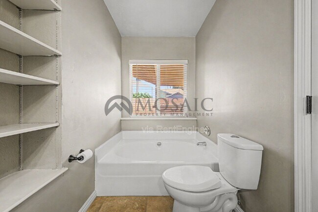 Building Photo - 4526 W Jupiter Way