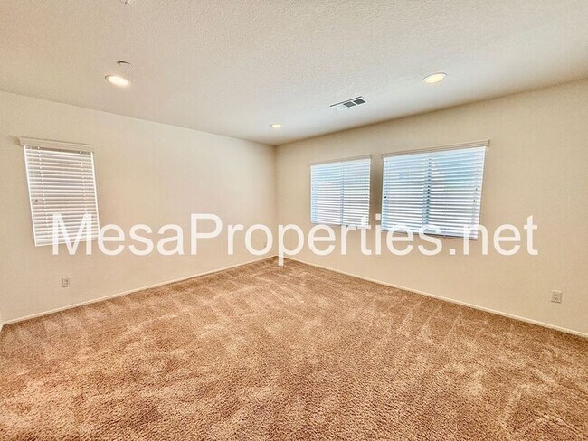 Building Photo - 10574 Pampas Ct
