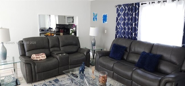 Building Photo - 9829 SW 221st St Rd