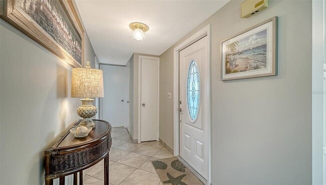 Building Photo - 2657 Riverbluff Pkwy