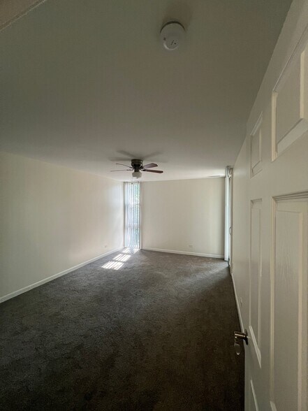 Building Photo - 5550 Abbey Dr