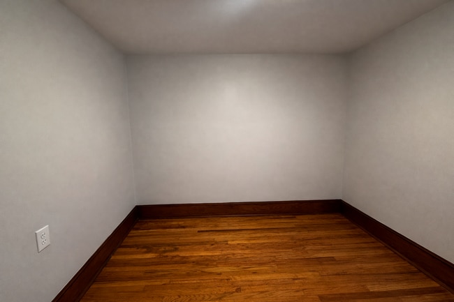 Building Photo - Large 4 bedroom home across from Franklyn Field.