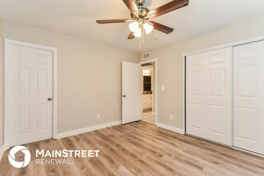 Building Photo - 3409 E Angela Dr