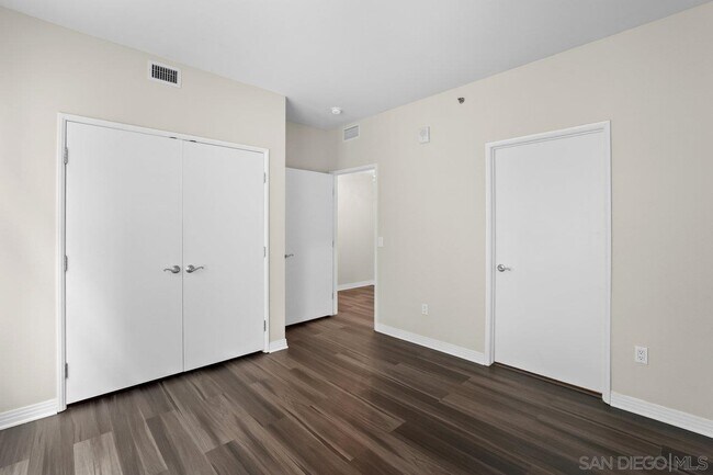 Building Photo - 427 Ninth Ave