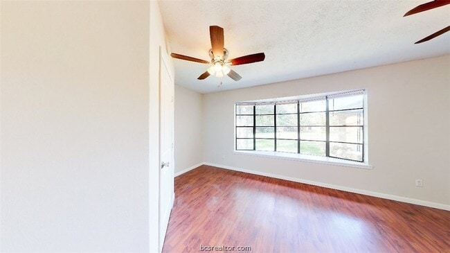 Building Photo - 1418 Magnolia Dr