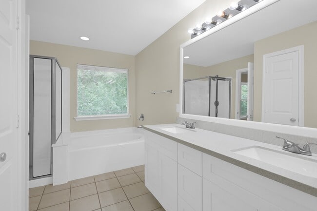 Building Photo - 122 S Camellia Grove Cir