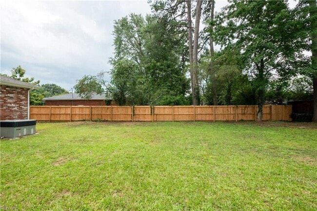 Building Photo - 600 Etheridge Rd