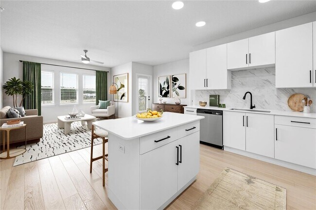 Building Photo - 100 Windflower Ln