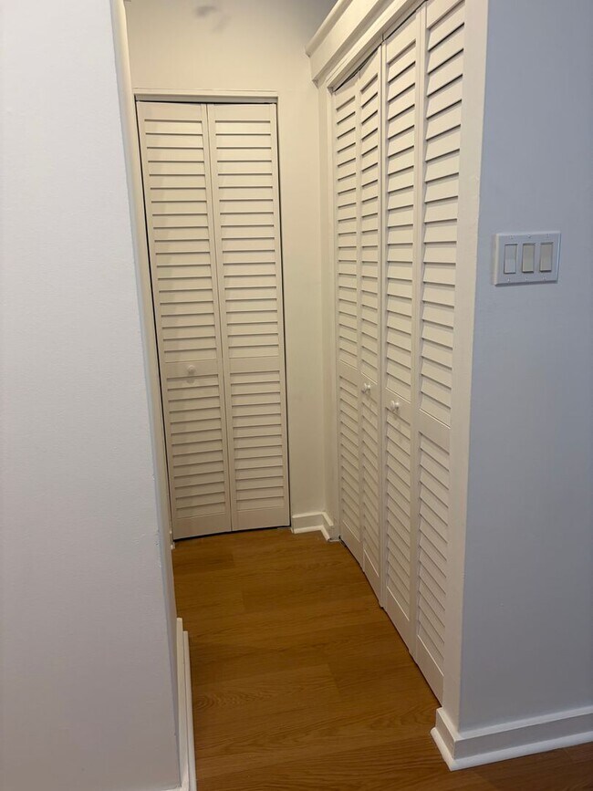 Building Photo - Welcome to Urban Elegance in the Heart of Historic Old City, Philadelphia