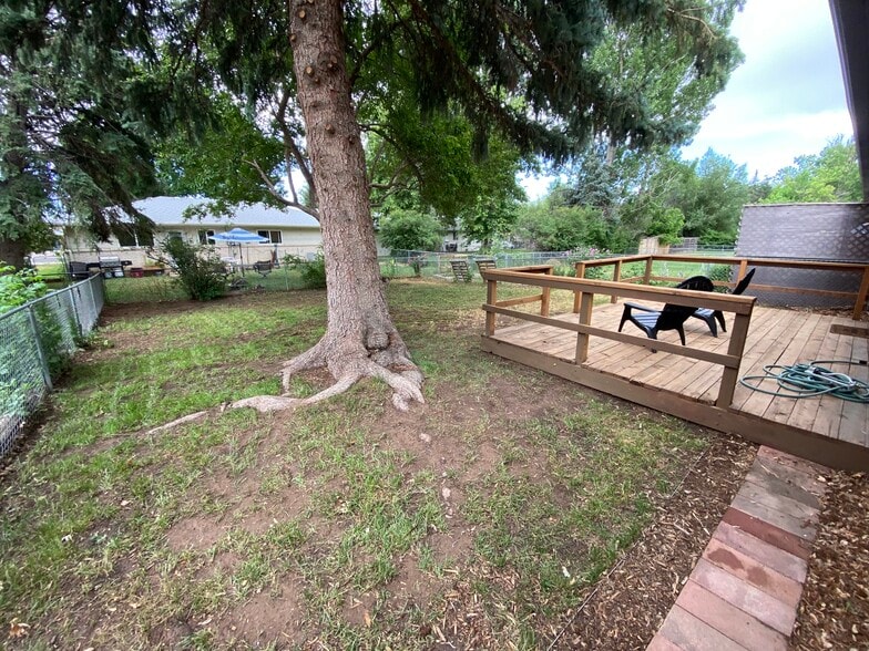 Building Photo - 1108 Constitution Ave