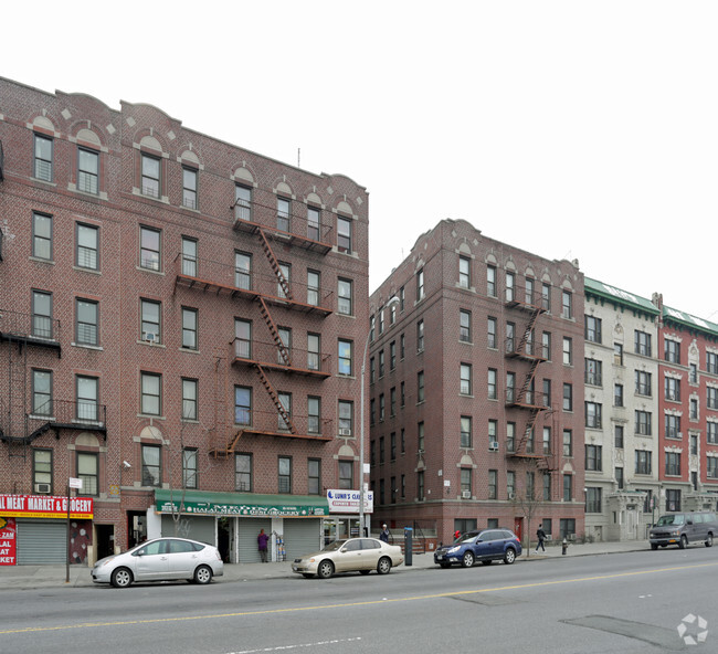 Building Photo - 239 E Kingsbridge Rd