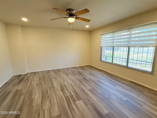 Building Photo - 6742 N 43rd Ave