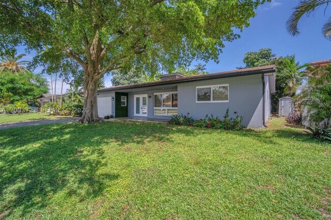 Building Photo - 609 N 46th Ave