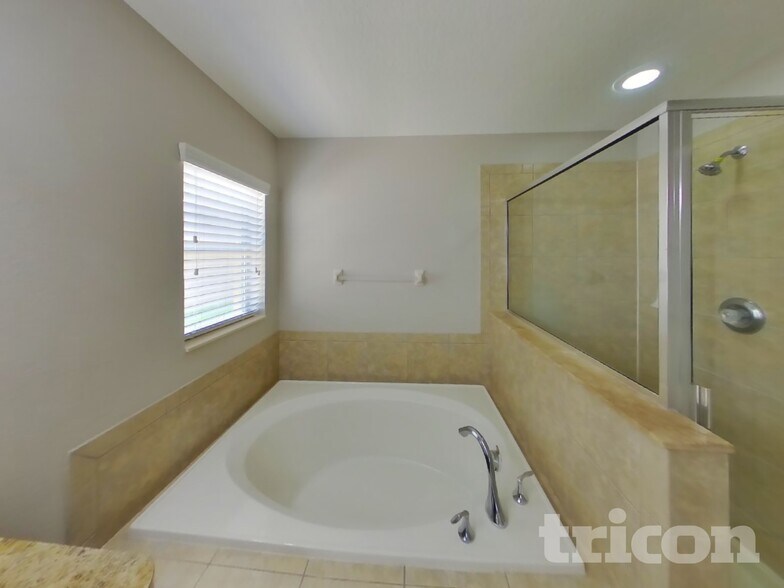 Building Photo - 12522 Cricklewood Dr