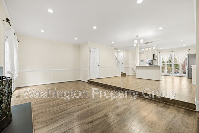 Building Photo - 4267 Fox Lake Dr
