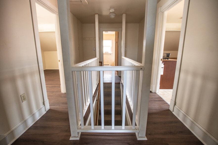 UNIT B AREA VIEW - 813 N Market St