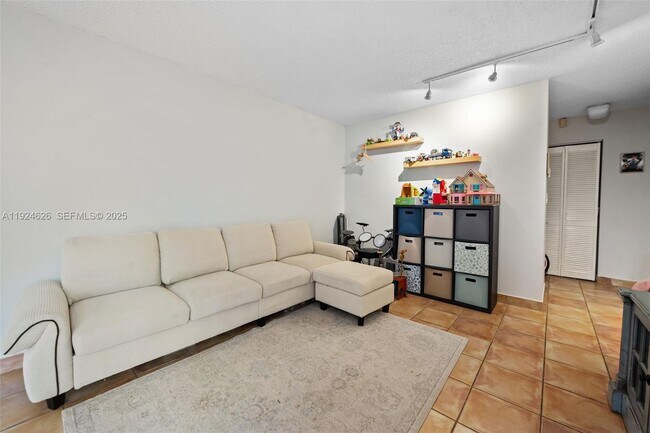 Building Photo - 11840 SW 80th St