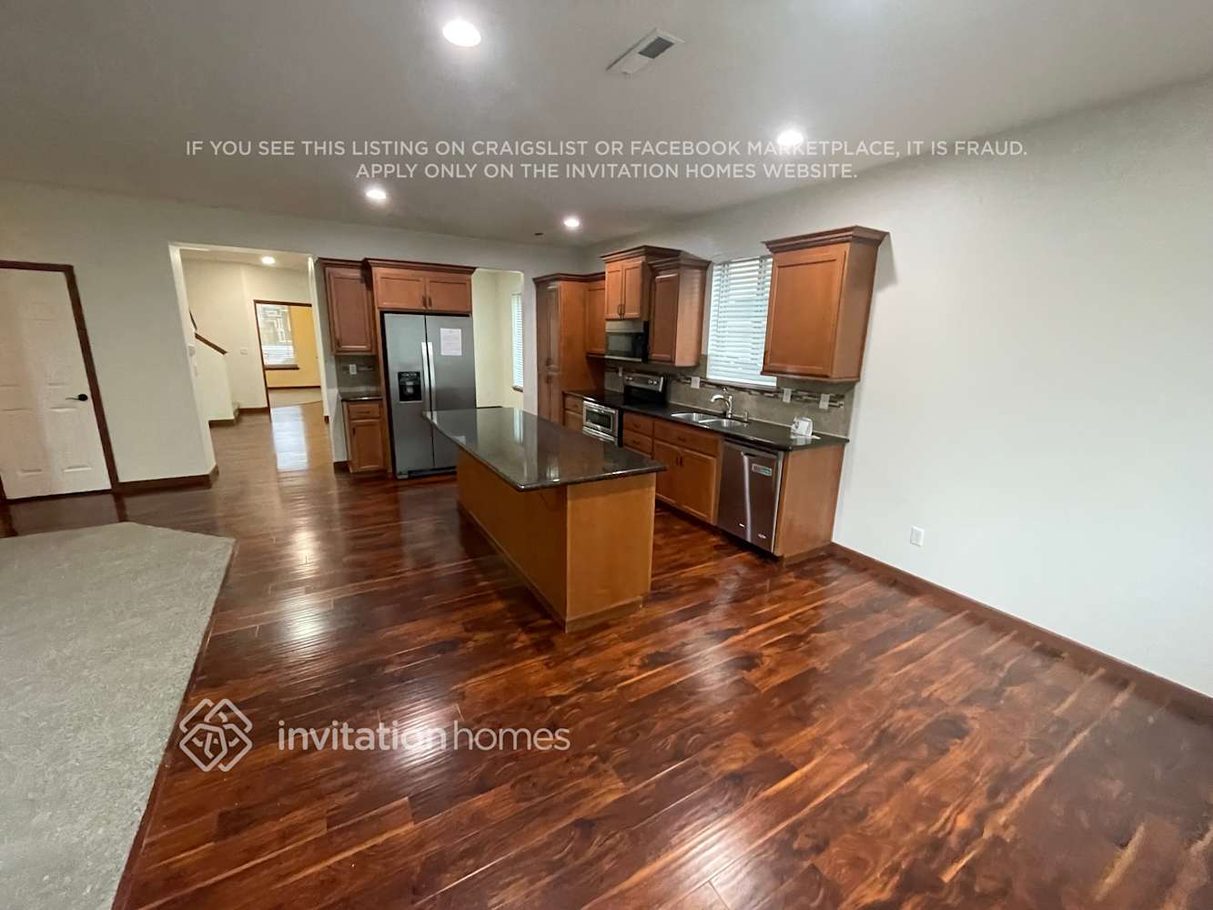 Building Photo - 109 Ames St NE