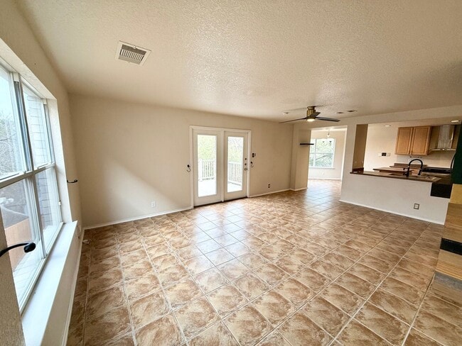 Building Photo - 3-bed 2.5bath home near Seaworld