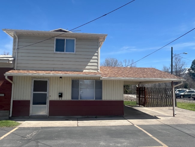 Building Photo - 364 W 200 N