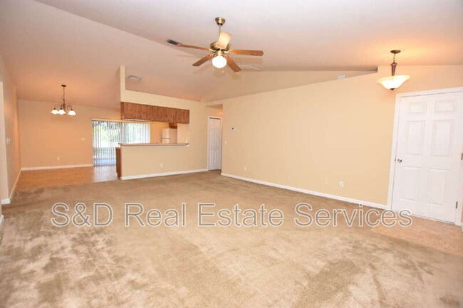 Building Photo - 7109 Evergreen Loop