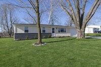 Building Photo - 6007 N Vickie Dr