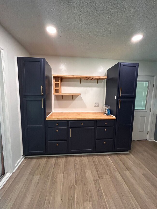 Building Photo - Beautifully Renovated 3BR Home in Summerville