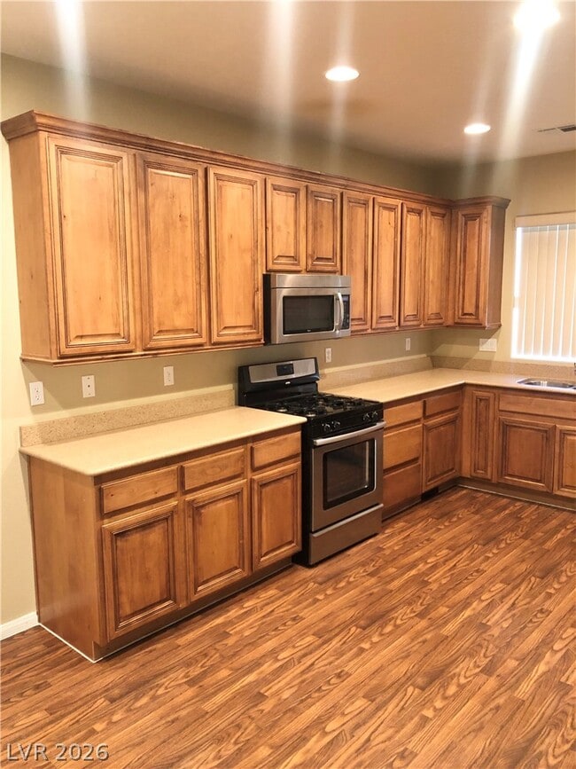 Building Photo - 8553 Osmerea Ct