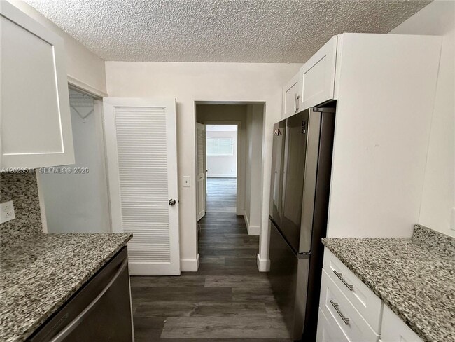 Building Photo - 4300 Landar Dr