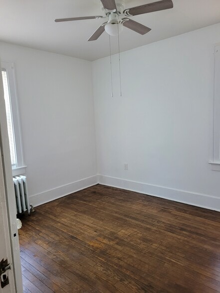 bedroom 1 - 261 N Ballston Ave