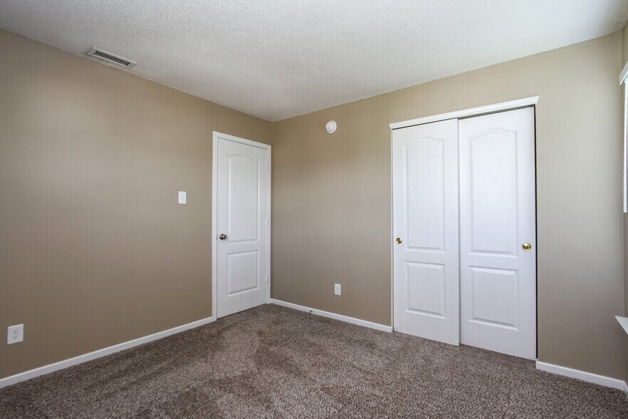 Building Photo - 13134 N Etna Green Dr