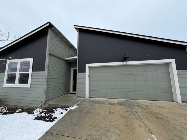 Primary Photo - Stunning 3 Bed, 2 Bath Home in Spokane!