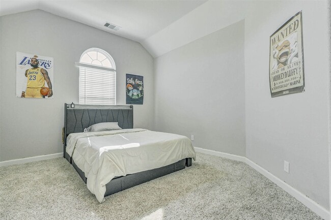 Building Photo - 24402 Kingelm Lk Dr