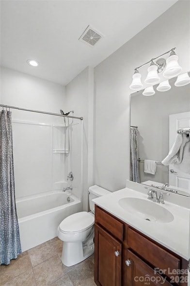 Building Photo - 9009 Smokey Hill Ln