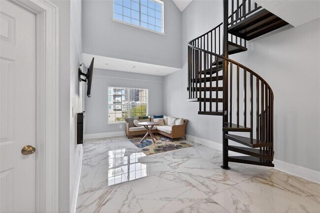 Building Photo - 1074 Peachtree Walk NE