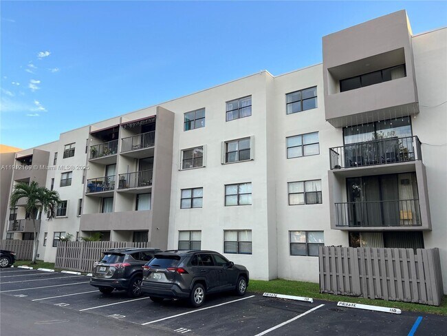 Building Photo - 8006 SW 149th Ave