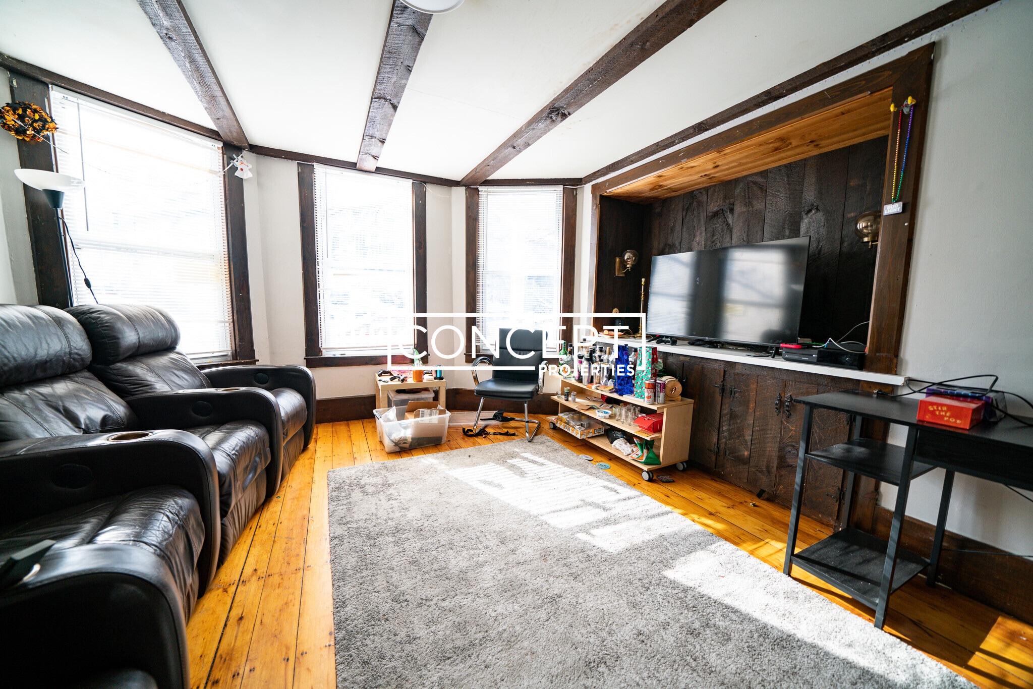 Building Photo - 154 Calumet St