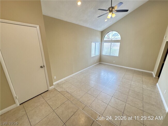 Building Photo - 127 Wynntry Dr