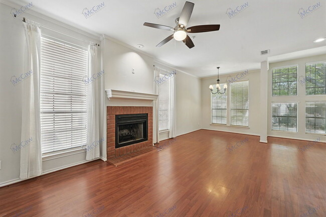 Building Photo - 4141 Hyer St
