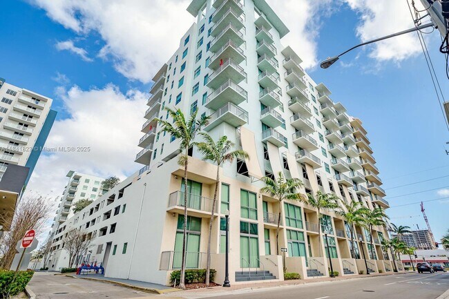 Building Photo - 140 S Dixie Hwy