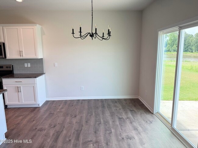 Building Photo - 3228 Ridgeland Dr