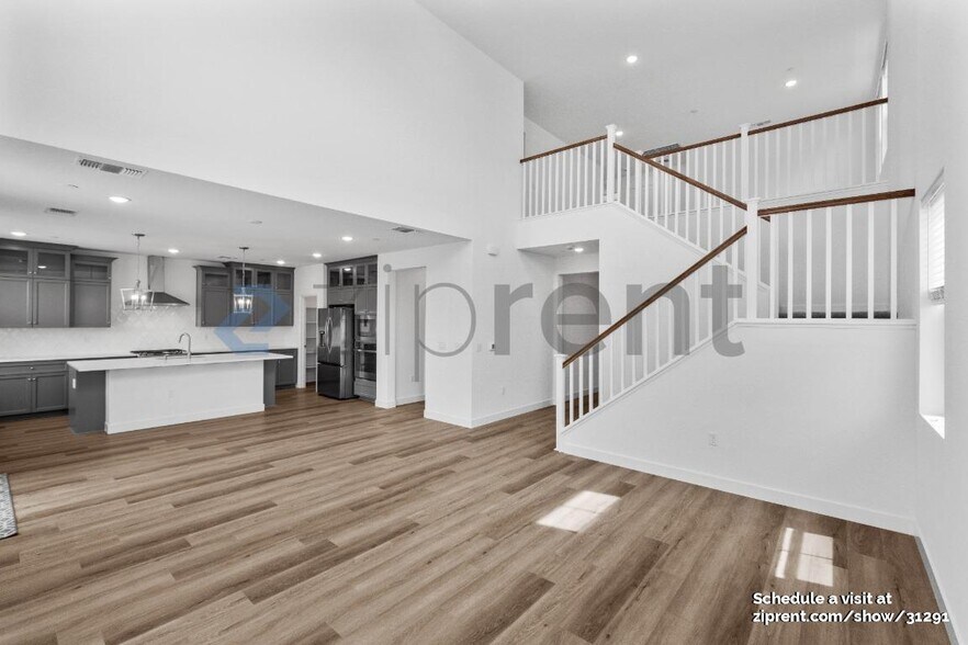 Building Photo - 15997 Mavericks Ln