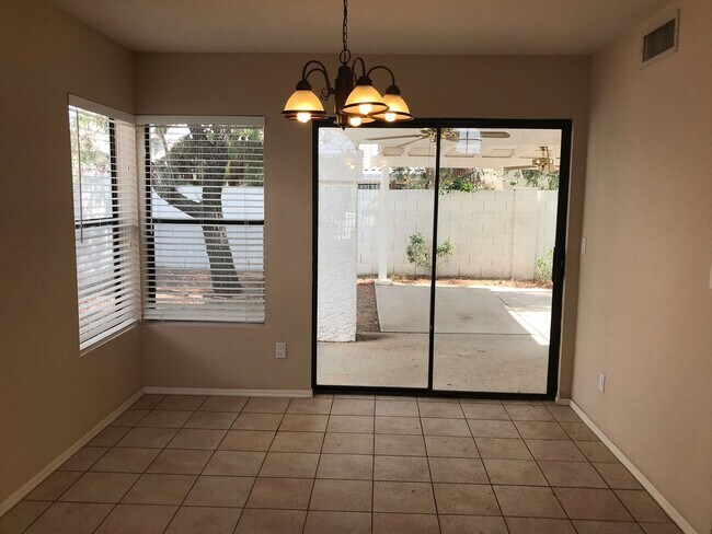 Building Photo - 3329 E Wescott Dr