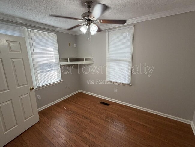 Building Photo - 736 Echles St