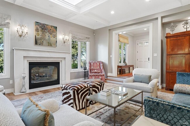 Building Photo - 10 Idlewood Rd