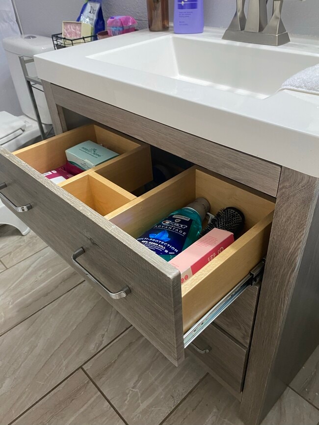 Building Photo - 36 Stowe Rd