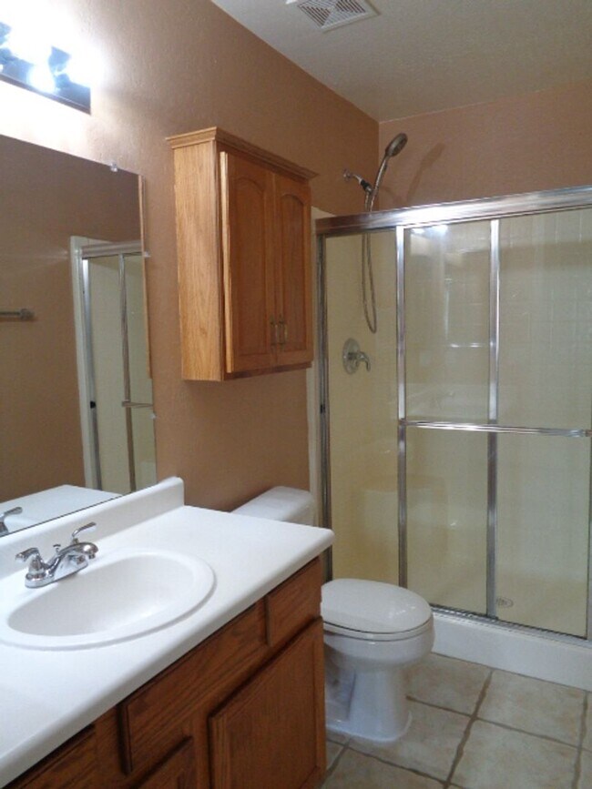 Building Photo - Cozy 3 bedroom home in Goodyear! Large bac...