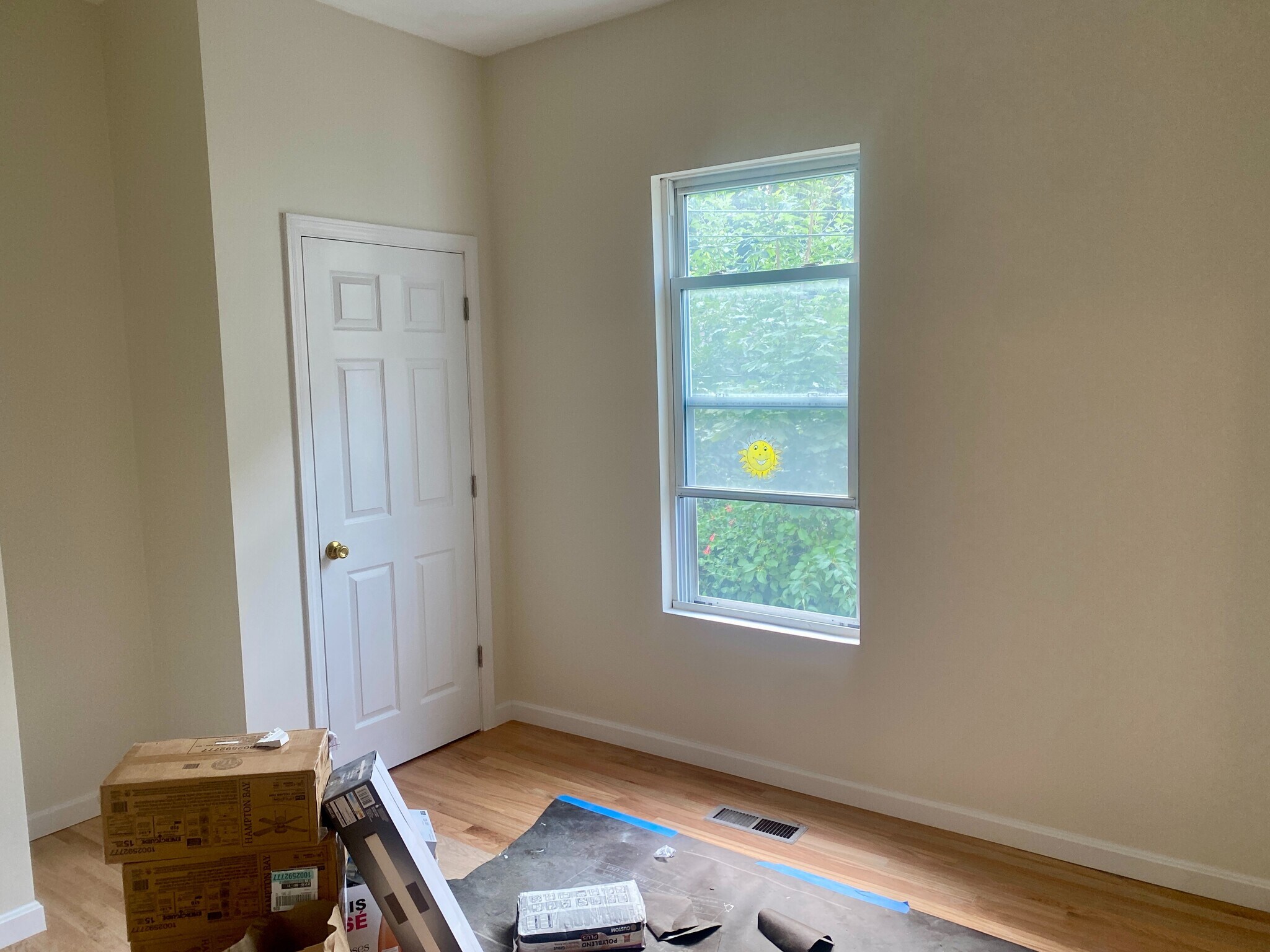 Building Photo - 126 Thorndike St