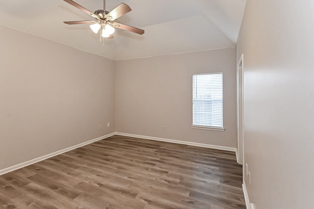 Building Photo - 7376 Wendy Way